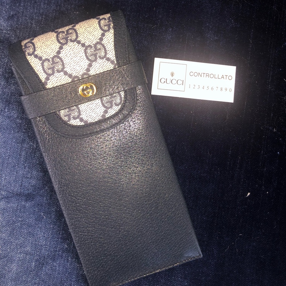 Authentic Gucci multipurpose case
